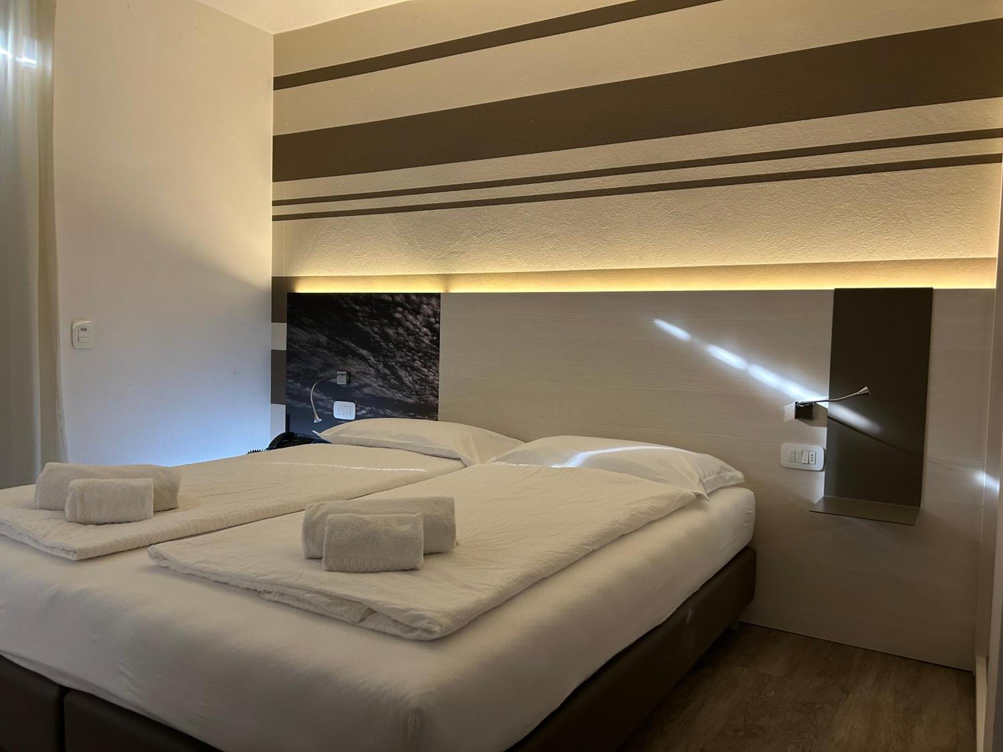 Hotel San Carlo Malcesine Extérieur photo